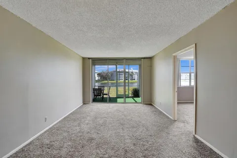 $190,000 | 9440 Poinciana Place, Unit 109, Davie, FL 33324