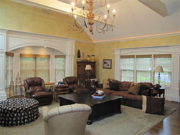 8 Coachman Ridge Road Shrewsbury, MA 01545 - Photo 9 of 30 Gallery Image 9