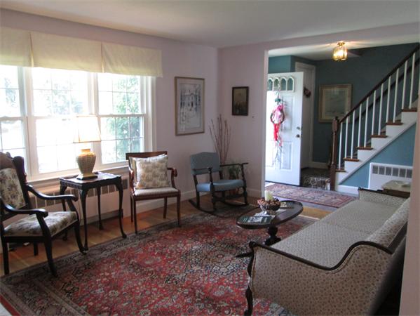 24 Eliot Road Belmont, MA 02478 - Photo 4 of 12 Gallery Image 4