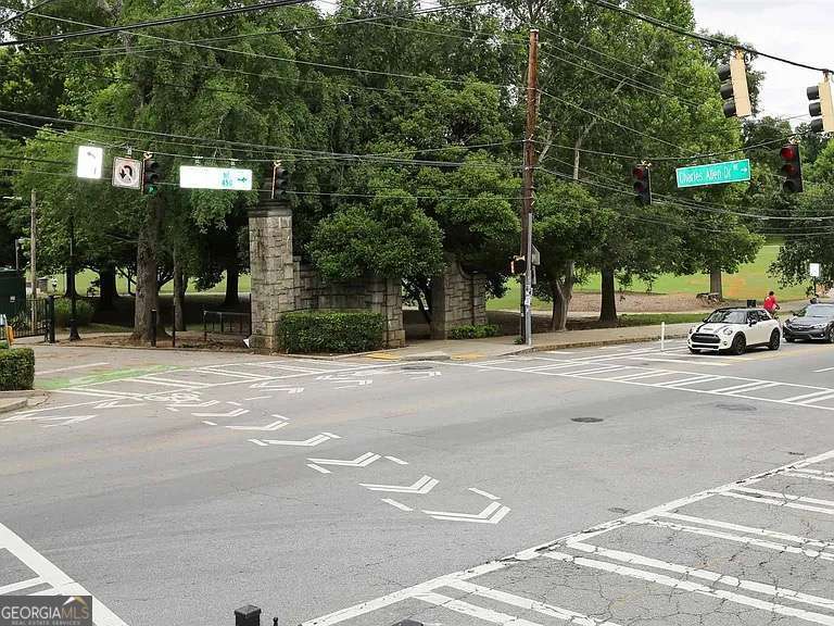435 10th Street Northeast, Unit 18 Atlanta, GA 30309 - Photo 29 of 33