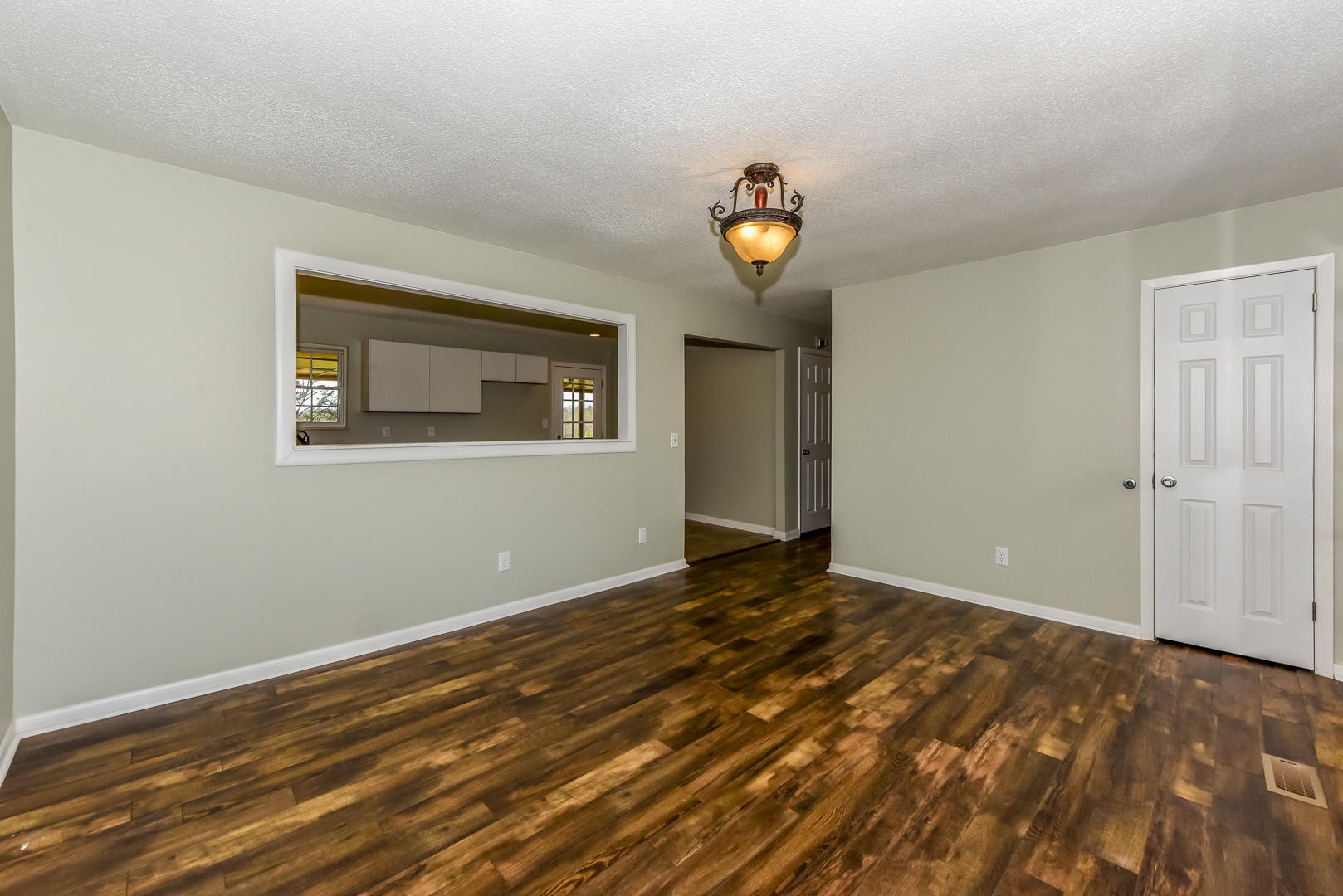 4913 Pea Ridge Road Maryville, TN 37804 - Photo 7 of 33 Gallery Image 7