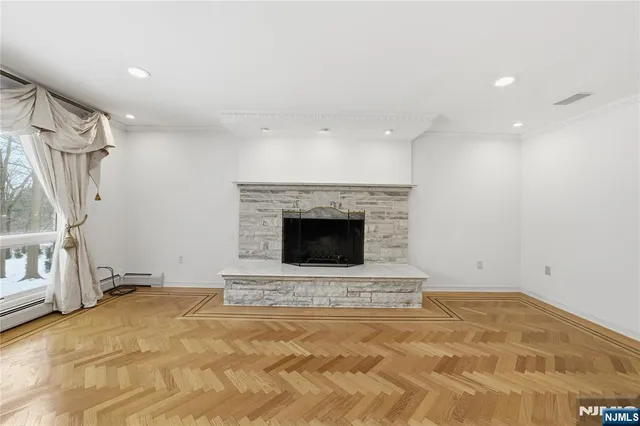 $1,899,000 | 319 Truman Drive, Cresskill, NJ 07626