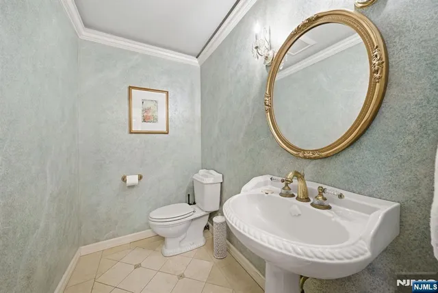 $1,899,000 | 319 Truman Drive, Cresskill, NJ 07626