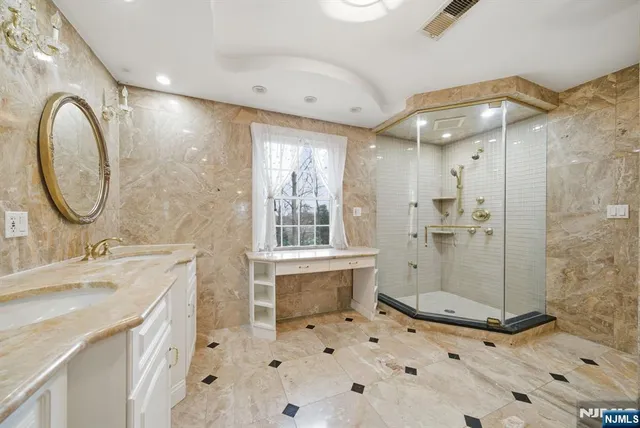 $1,899,000 | 319 Truman Drive, Cresskill, NJ 07626