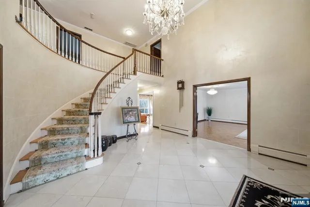 $1,899,000 | 319 Truman Drive, Cresskill, NJ 07626