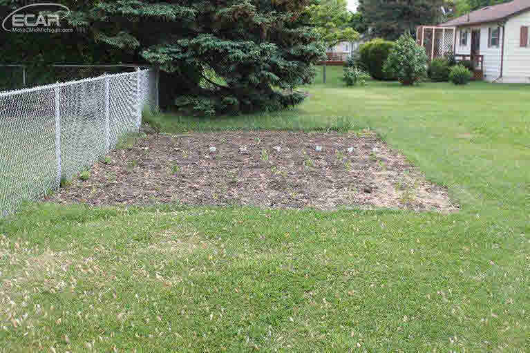 4503 Torrey Road Flint, MI 48507 - Photo 28 of 34 20455327-27.JPG