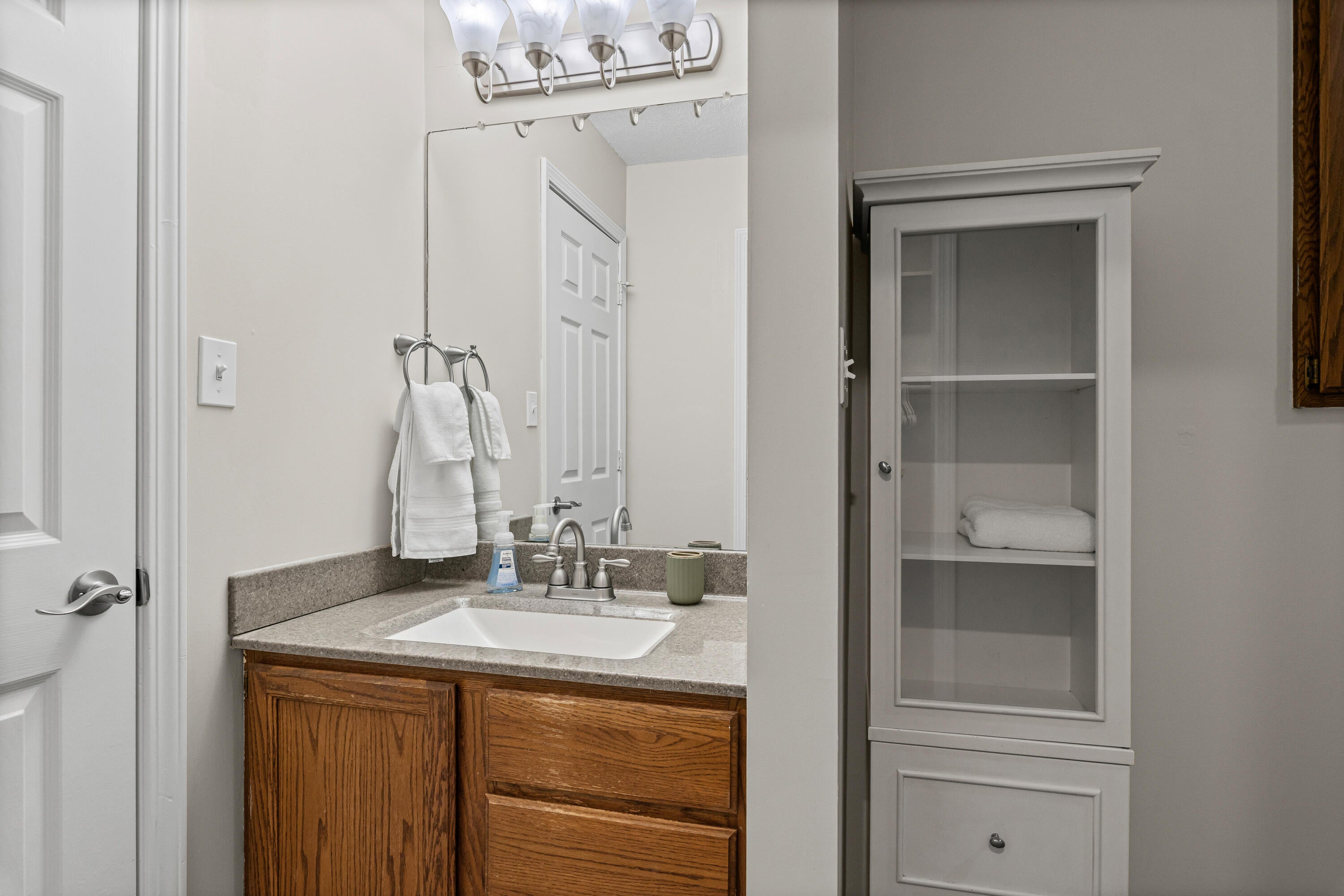 104 East Green Meadows Road Columbia, MO 65203 - Photo 28 of 30 Gallery Image 28