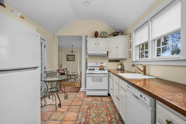 $1,175,000 | 332 South Orleans Road, Orleans, MA 02653