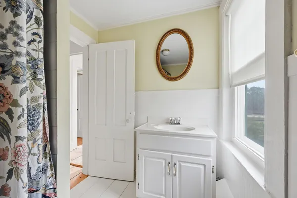 $1,175,000 | 332 South Orleans Road, Orleans, MA 02653