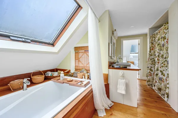 $1,175,000 | 332 South Orleans Road, Orleans, MA 02653