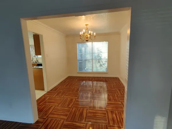$2,300 | 101 Yewleaf Drive, The Woodlands, TX 77381