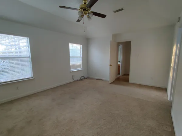 $2,300 | 101 Yewleaf Drive, The Woodlands, TX 77381
