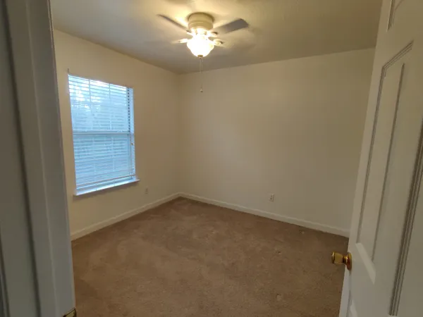 $2,300 | 101 Yewleaf Drive, The Woodlands, TX 77381