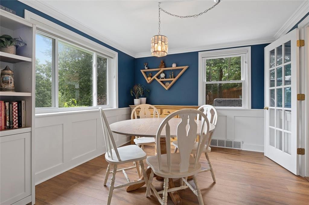 459 Woodland Road Pittsburgh, PA 15237 - Photo 4 of 25 Gallery Image 4