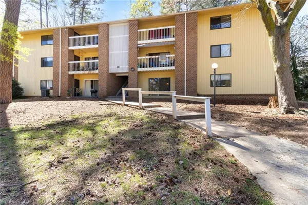 $179,900 | 1110 Schaub Drive, Unit B, Raleigh, NC 27606