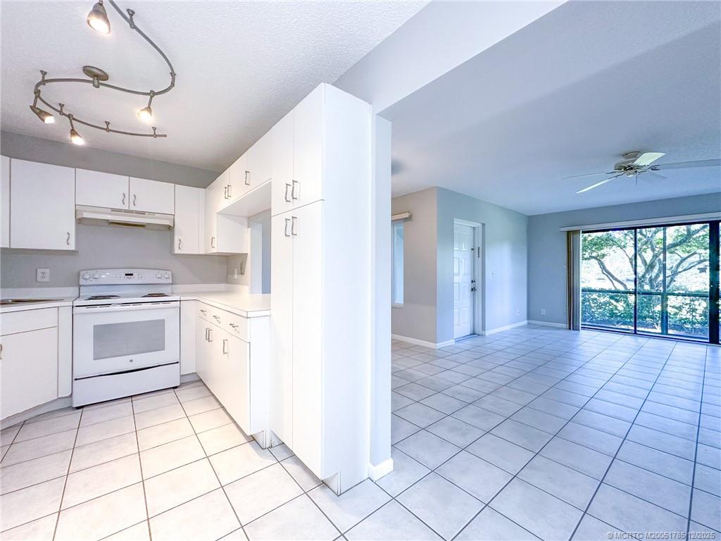 1965 Southwest Silver Pine Way, Unit H1 Palm City, FL 34990 - Photo 12 of 28