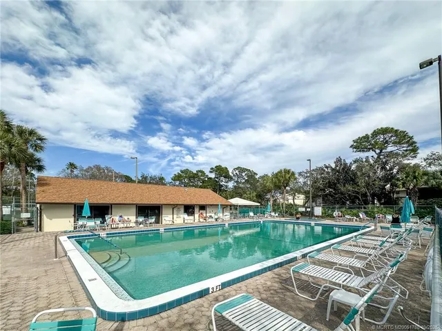 a view of a basketball court