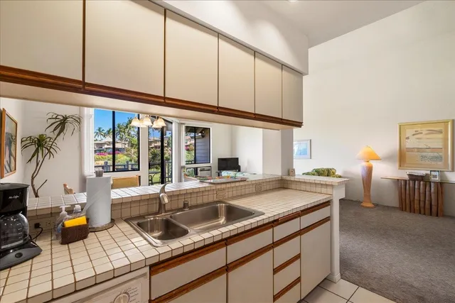 $860,000 | 155 Wailea Ike Place, Unit 74, Kihei, HI 96753