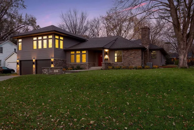 $3,995 | 301 Turnpike Road, Golden Valley, MN 55416