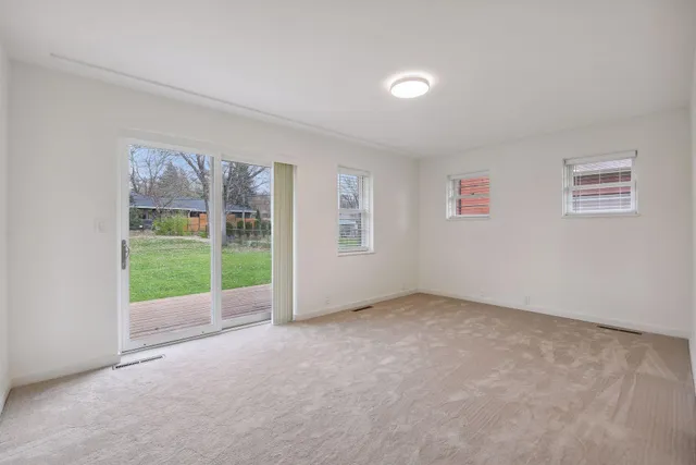 $3,995 | 301 Turnpike Road, Golden Valley, MN 55416