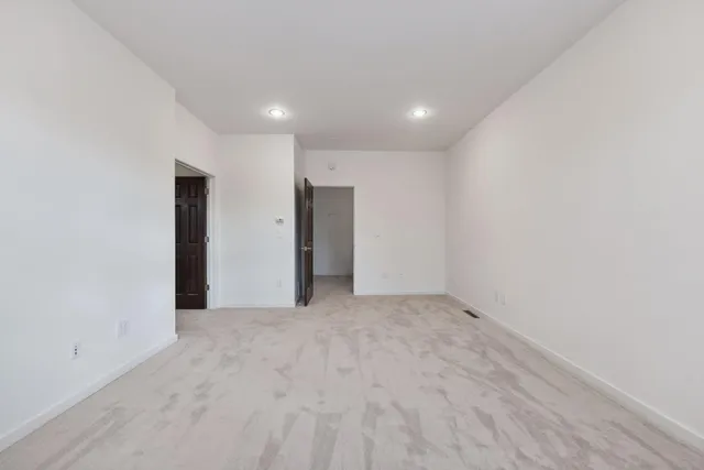 $3,995 | 301 Turnpike Road, Golden Valley, MN 55416