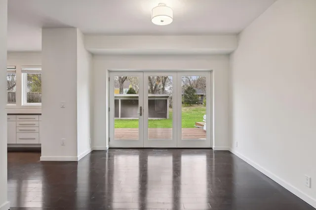 $3,995 | 301 Turnpike Road, Golden Valley, MN 55416