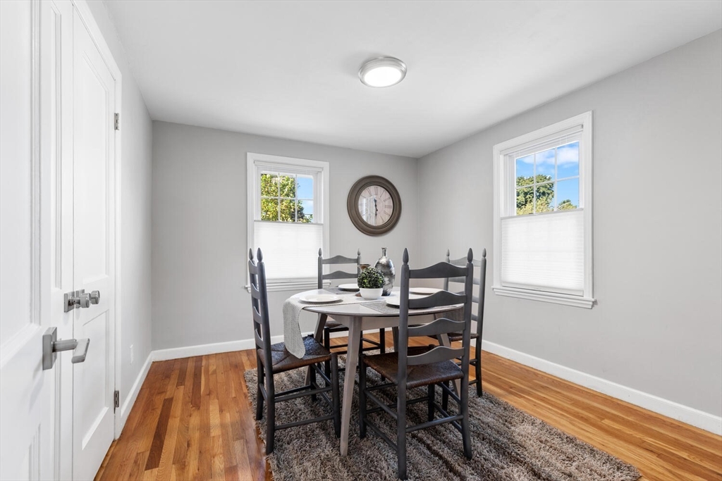 28 Brewster Road Wakefield, MA 01880 - Photo 5 of 35