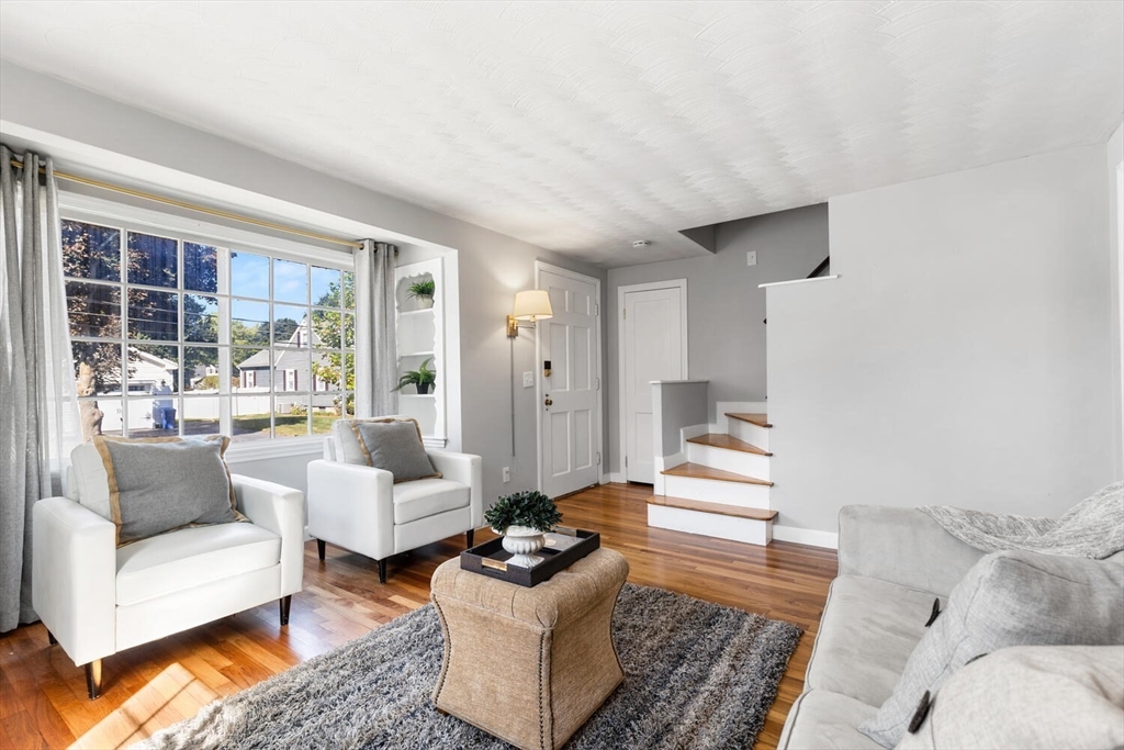 28 Brewster Road Wakefield, MA 01880 - Photo 9 of 35