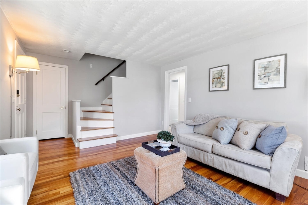 28 Brewster Road Wakefield, MA 01880 - Photo 10 of 35