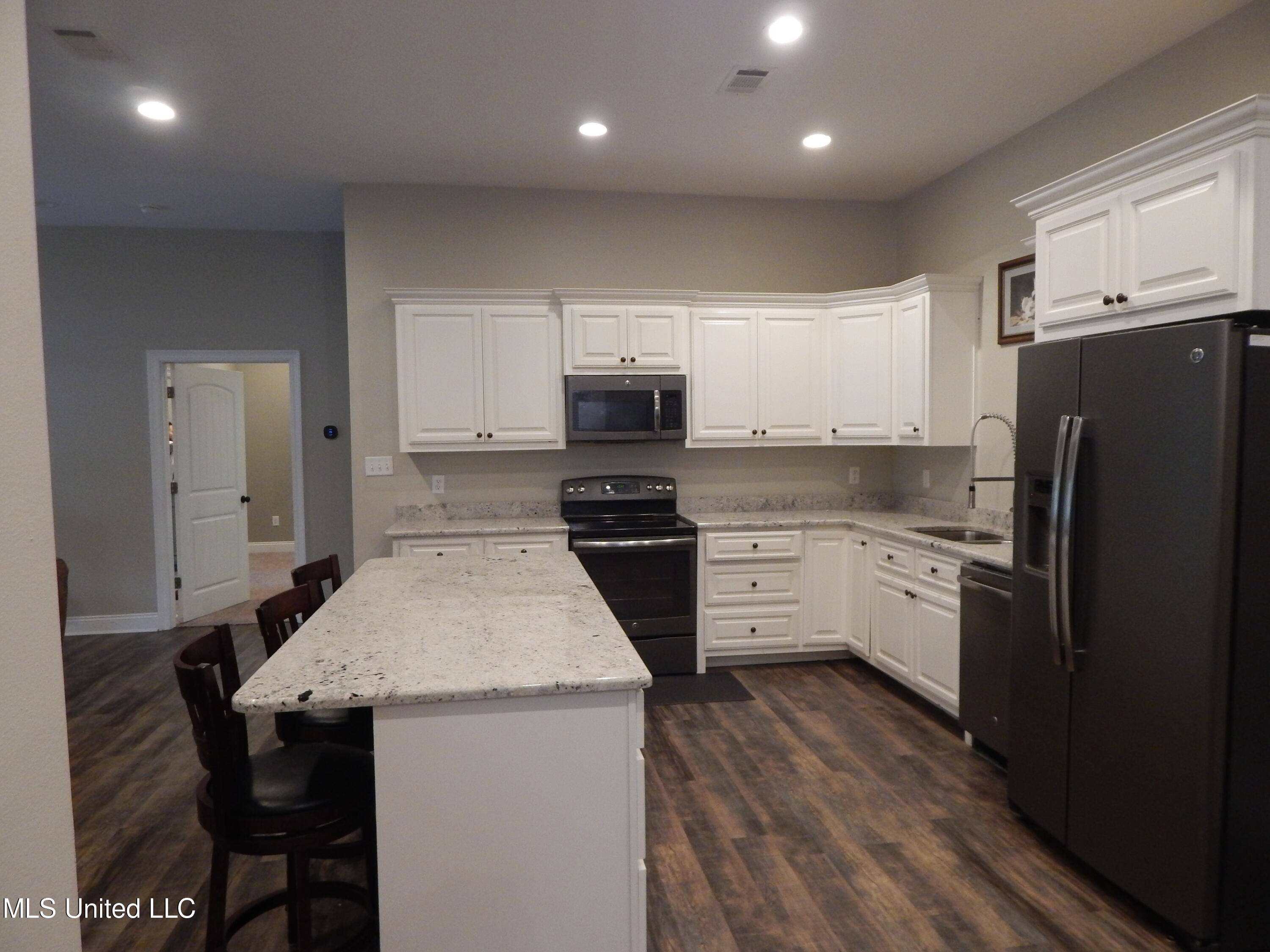 169 Cedar Ridge Road Lucedale, MS 39452 - Photo 3 of 31 DSCN6516