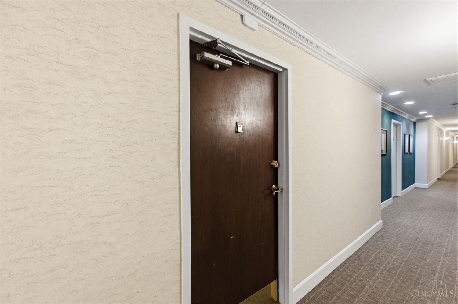 1815 William Howard Taft Road, Unit 502 Cincinnati, OH 45206 - Photo 21 of 28