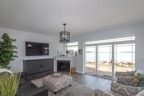 $499,900 | 1702 North Lakeshore Drive, Unit 2, Lake City, MN 55041