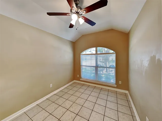 $2,120 | 3223 Stoneydale Lane, Spring, TX 77388