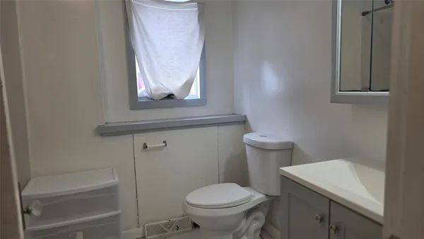 $1,150 | 35 Dayton Street, Unit 1, Johnson City, NY 13790