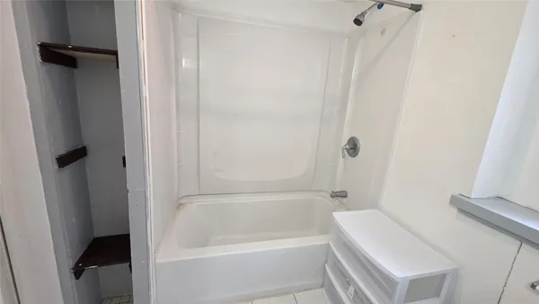 $1,150 | 35 Dayton Street, Unit 1, Johnson City, NY 13790