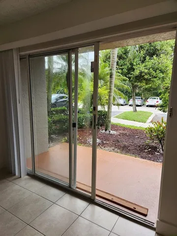 $2,500 | 5041 Wiles Road, Unit 105, Coconut Creek, FL 33073