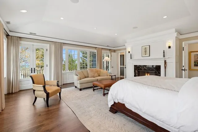 $4,795,000 | 49106 Sun Valley Falls Boulevard, New Buffalo, MI 49117