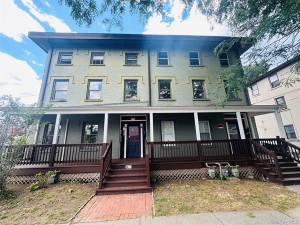 $1,500 | 80 Garden Street, Unit 2, Poughkeepsie, NY 12601