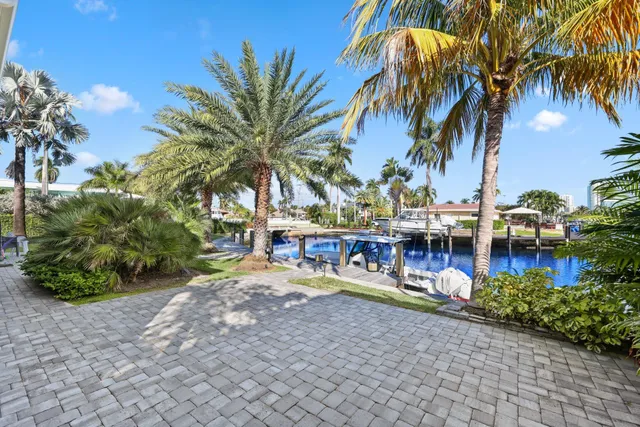 $3,995,000 | 830 Southeast 22nd Avenue, Pompano Beach, FL 33062