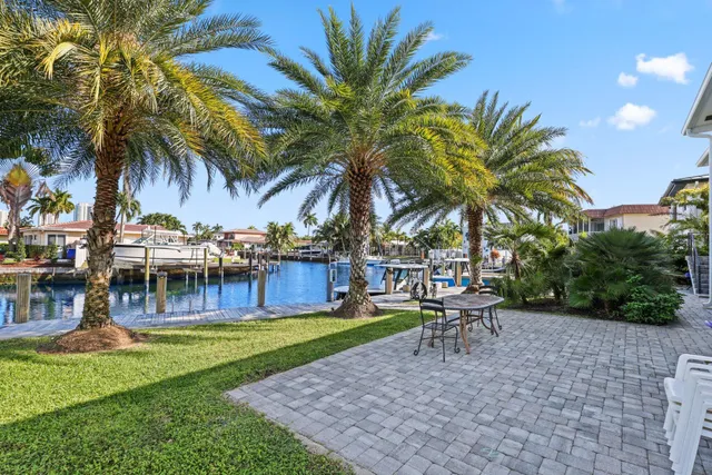 $3,995,000 | 830 Southeast 22nd Avenue, Pompano Beach, FL 33062