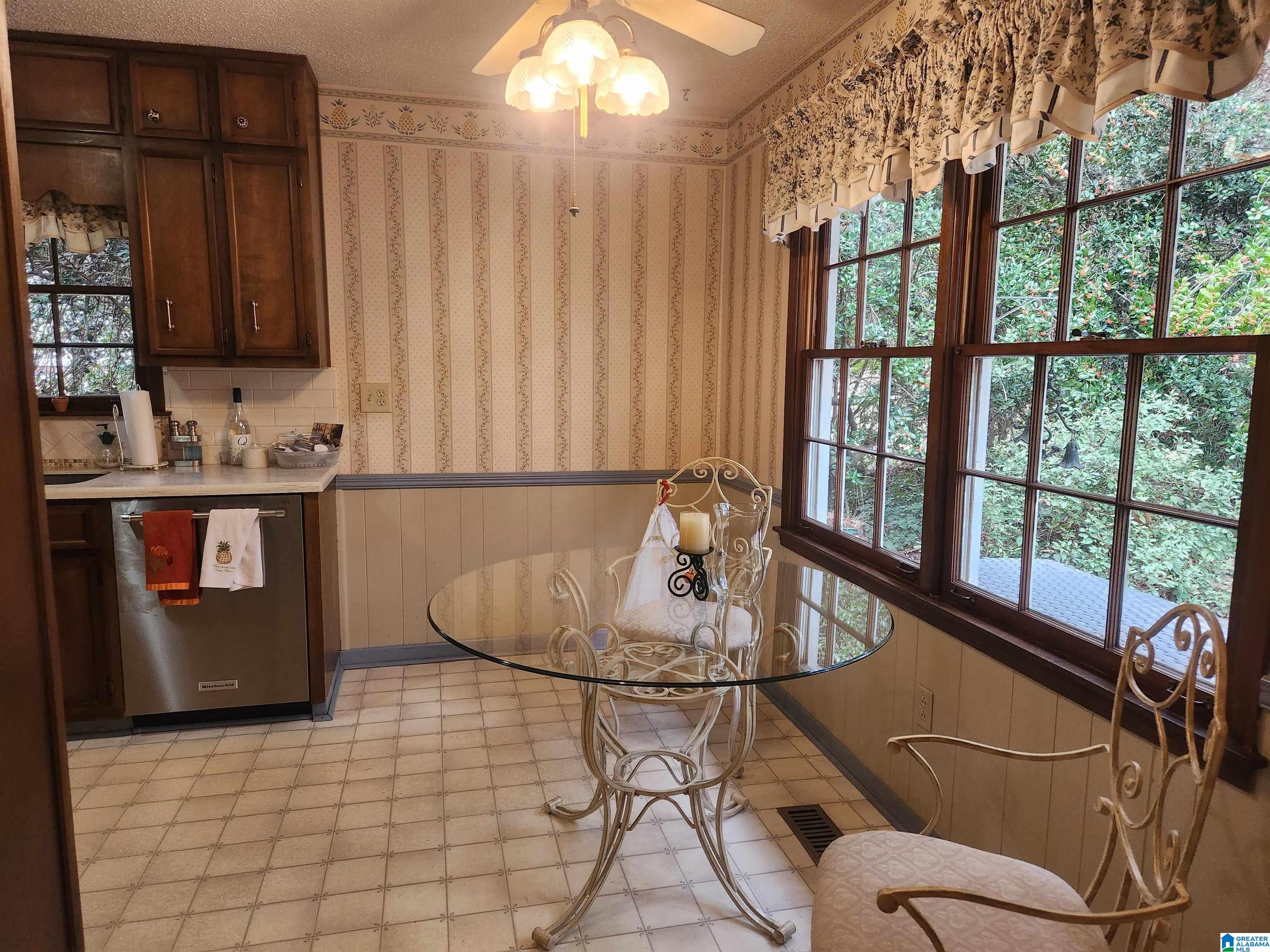 1508 Al Seier Road Birmingham, AL 35226 - Photo 5 of 35