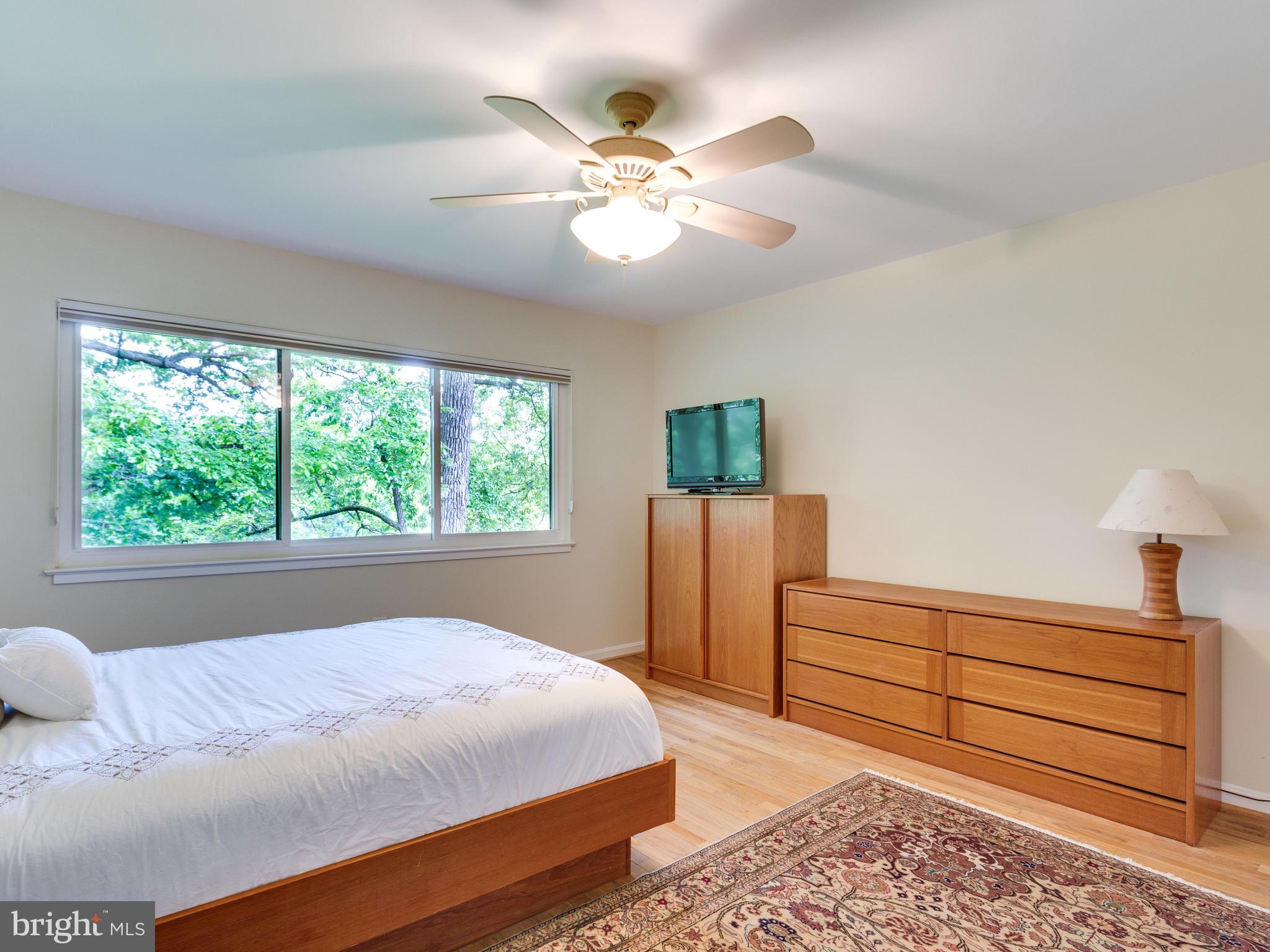 11701 Indian Ridge Road Reston, VA 20191 - Photo 22 of 30