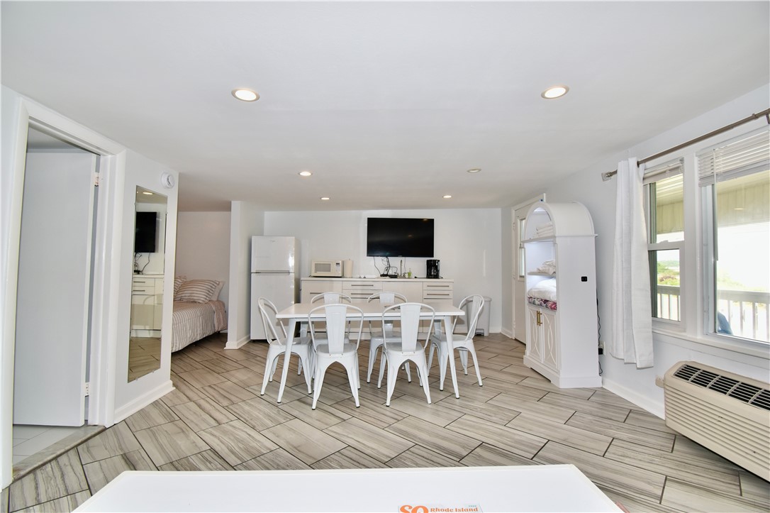 20 Winnapaug Road, Unit B1 Westerly, RI 02891 - Photo 5 of 15 Gallery Image 5