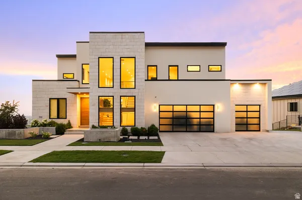 $2,700,000 | 343 West Bay Drive, Vineyard, UT 84059