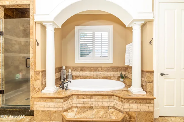 $750,000 | 230 Eastwood Drive, Brandon, MS 39042