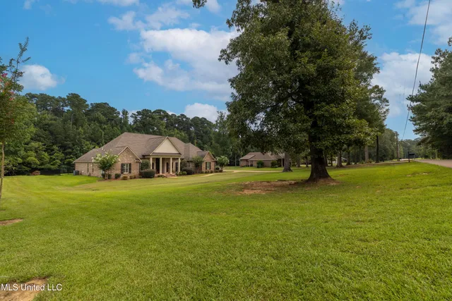 $750,000 | 230 Eastwood Drive, Brandon, MS 39042