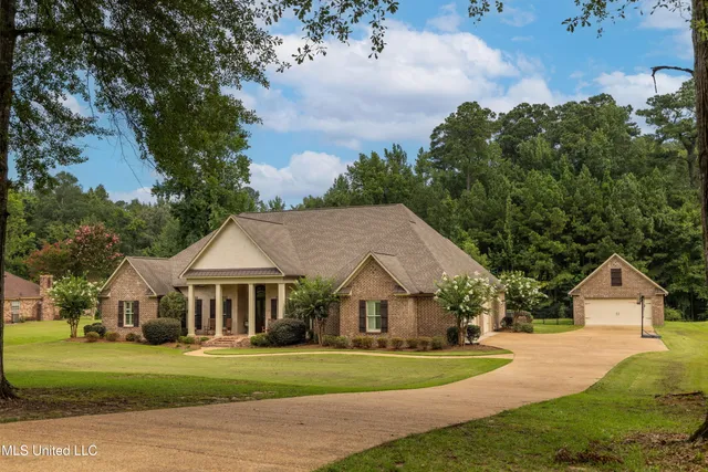 $750,000 | 230 Eastwood Drive, Brandon, MS 39042