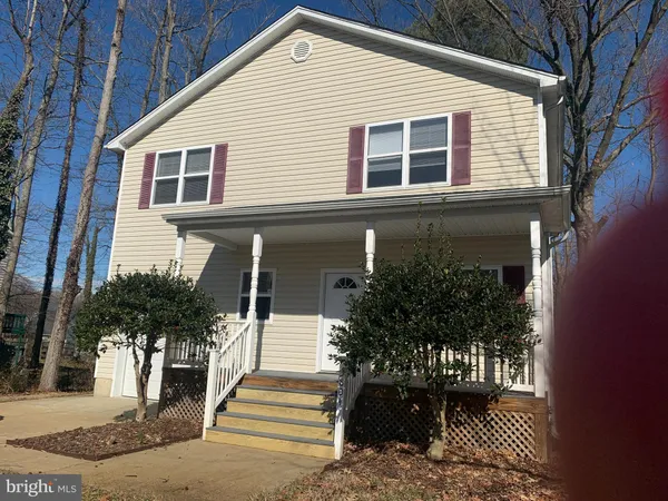 $2,595 | 3804 7th Street, North Beach, MD 20714