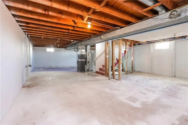 $1,585 | 413 North Seminole Drive, Unit D, Independence, MO 64056