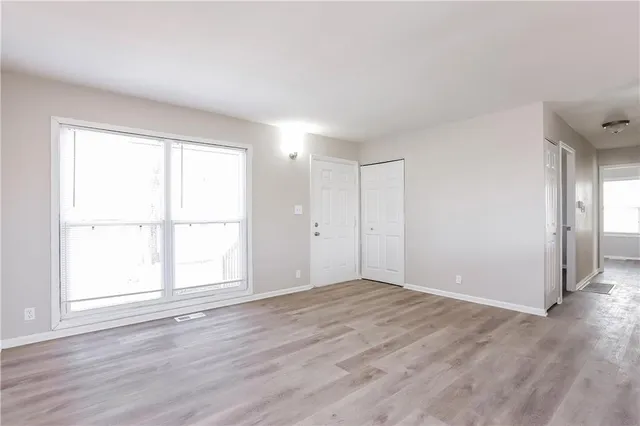 $1,585 | 413 North Seminole Drive, Unit D, Independence, MO 64056